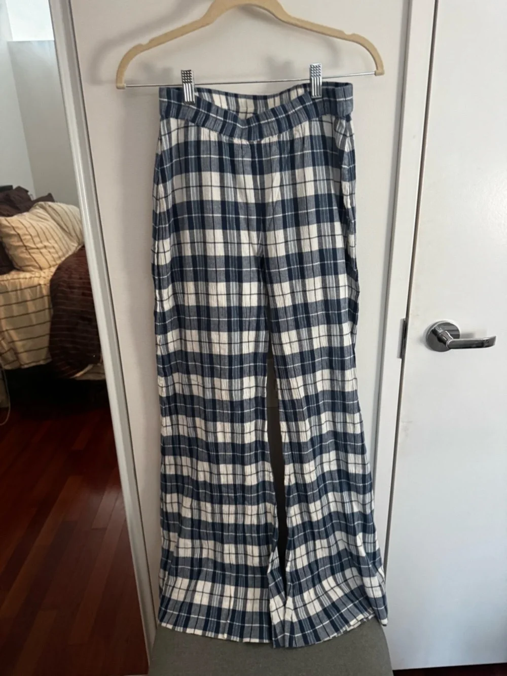 Suzie Kondi Elira Checked Cotton-Gauze Wide-Leg Pants - Blue & White Cottage - Picture 3 of 7